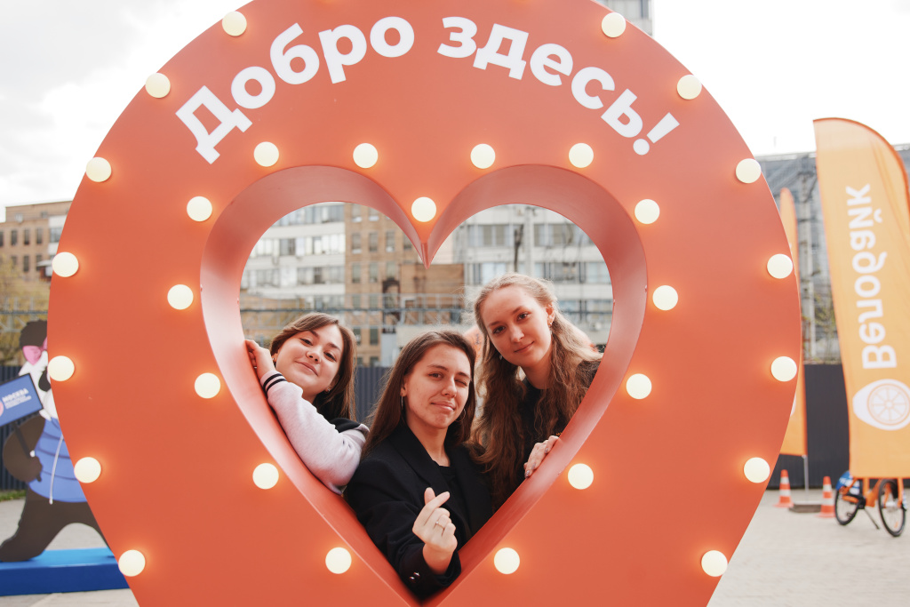 2024-04-14_12-44-06_YNN.jpg 2024-04-14_12-44-06_YNN.jpg